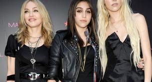 Todas las fotos de Madonna con Taylor Momsen y Lola