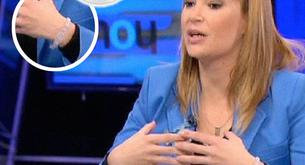 La nueva Ministra de Sanidad usa Power Balance