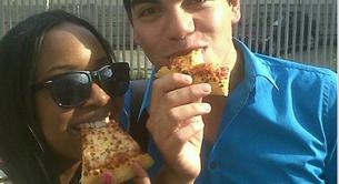 Beyoncé copia a Lady Gaga y compra 200 pizzas para sus fans