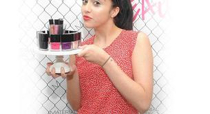 Lola León enorgullece a mamá Madonna vendiendo maquillaje