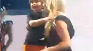 Britney Spears saca a su hijo Sean Preston al escenario