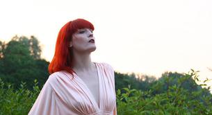 Escucha las remezclas de 'Shake It Out' de Florence + The Machine