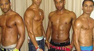 JLS presentan el lyric video de 'Take A Chance On Me'