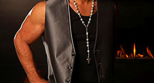 La Situación presenta su línea de ropa "formal" y nosotros queremos llorar