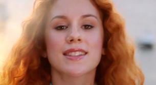 Katy B se va a Ibiza en su nuevo vídeo