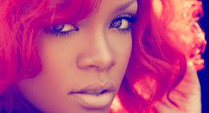 Rihanna, abucheada en Londres por salir al escenario dos horas tarde