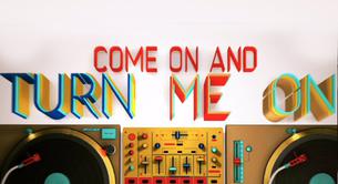 David Guetta y Nicki Minaj allanan el terreno con el lyric video de 'Turn Me On'