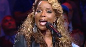 Mary J Blige interpreta el himno americano gritando como una loca