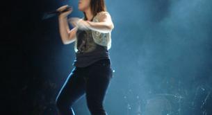Kelly Clarkson entona el 'The Only Exception' de Paramore en directo
