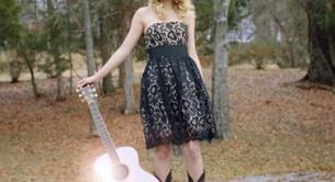 Taylor Swift podría interpretar a Joni Mitchell en el cine