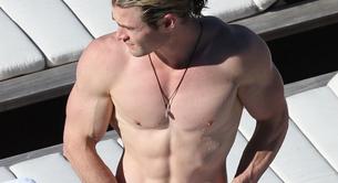 Chris Hemsworth sin camiseta, cuerpazo en las costas de Sidney