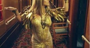 Britney Spears se disfraza de Cleopatra para anunciar su nuevo perfume