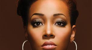 Monica canta en tributo a Whitney Houston