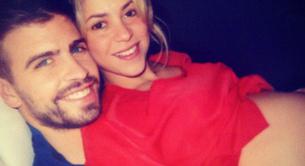 Shakira comparte una foto suya con Piqué y con su barriga