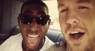 Calvin Harris y Tinie Tempah estrenan vídeo para 'Drinking from the bottle'