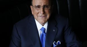 Clive Davis, mentor de Whitney Houston y Kelly Clarkson, sale del armario