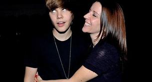 La madre de Justin Bieber le pide que vuelva con Selena Gomez