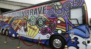 El Born Brave Bus de Lady Gaga seguirá adelante pese a la cancelación del tour