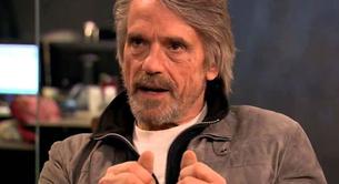 Jeremy Irons dice que el matrimonio gay llevará a los padres a casarse con sus hijos para evadir impuestos