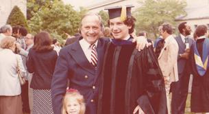 La historia de Richard Socarides, hijo gay de uno de los creadores de la terapia de reorientación sexual