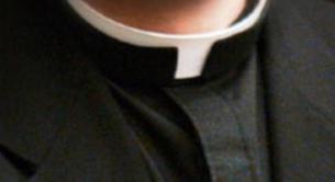 Un cura y director de colegio, detenido por tocamientos y castigos a sus alumnos