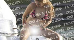 Las fotos de Paulina Rubio meando publicadas por ella misma