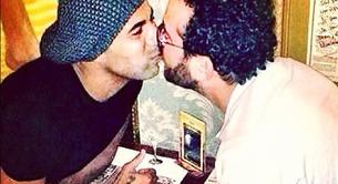 Homofobia en Brasil ante la foto de un futbolista besando a un amigo