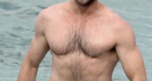 Hugh Jackman desnudo en un balneario en Japón