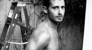 El actor de 'Pretty Little Liars' Julian Morris, desnudo completamente para la revista 'Wonderland'