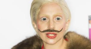 Lady Gaga con bigote en la listening party de 'ARTPOP' en Berlín