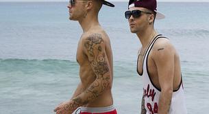 Jaymi Hensley, el gay de Union J, en la playa con su novio