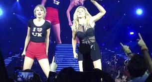 Taylor Swift canta junto a Emeli Sandé y Ellie Goulding