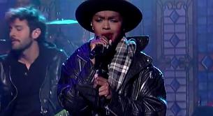 Lauryn Hill versiona 'Something' de The Beatles