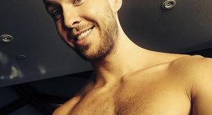 Calvin Harris sin camiseta en sus mejores selfies