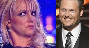 Blake Shelton se burla de Britney Spears en los ACM Awards