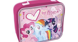 El niño acosado por llevar al colegio la mochila de 'My Little Pony' intenta suicidarse