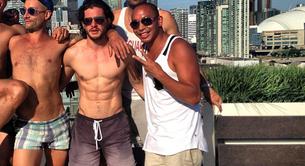 Kit Harrington sin camiseta en Toronto
