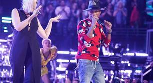 Gwen Stefani y Pharrell cantan 'Hollaback Girl' en su debut en 'The Voice'