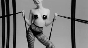 Miley Cyrus desnuda en el vídeo sadomasoquista de 'Tongue Tied'