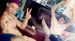 Harry Styles, ¿desnudo con su primo en Instagram?