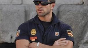 Brazacos, el policía nacional que ha revolucionado Instagram