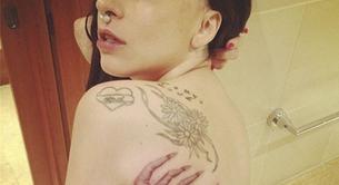 Lady Gaga se tatúa las garras de sus Little Monsters
