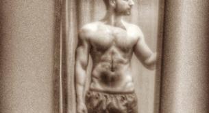 Dani Rovira desnudo: el actor presume de cuerpo marcando paquete