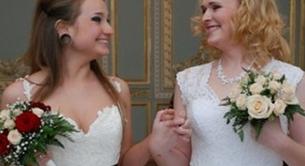 Un error permite la primera boda gay en Rusia