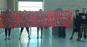 Un hetero invita a su mejor amigo gay a la graduación