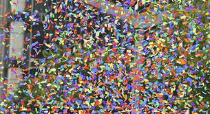 Una empresa convierte folletos anti gays en confetti para bodas homosexuales