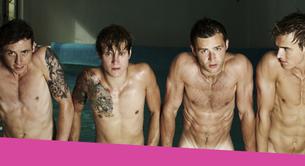 McBusted totalmente desnudos en la piscina