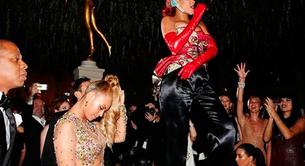 Beyoncé se duerme viendo una actuación de Rihanna