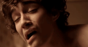 Un predicador asegura que si te masturbas tu mano se queda embarazada