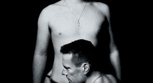 Un político ruso denuncia a Apple por "promocionar prácticas homosexuales" en la portada del disco de U2